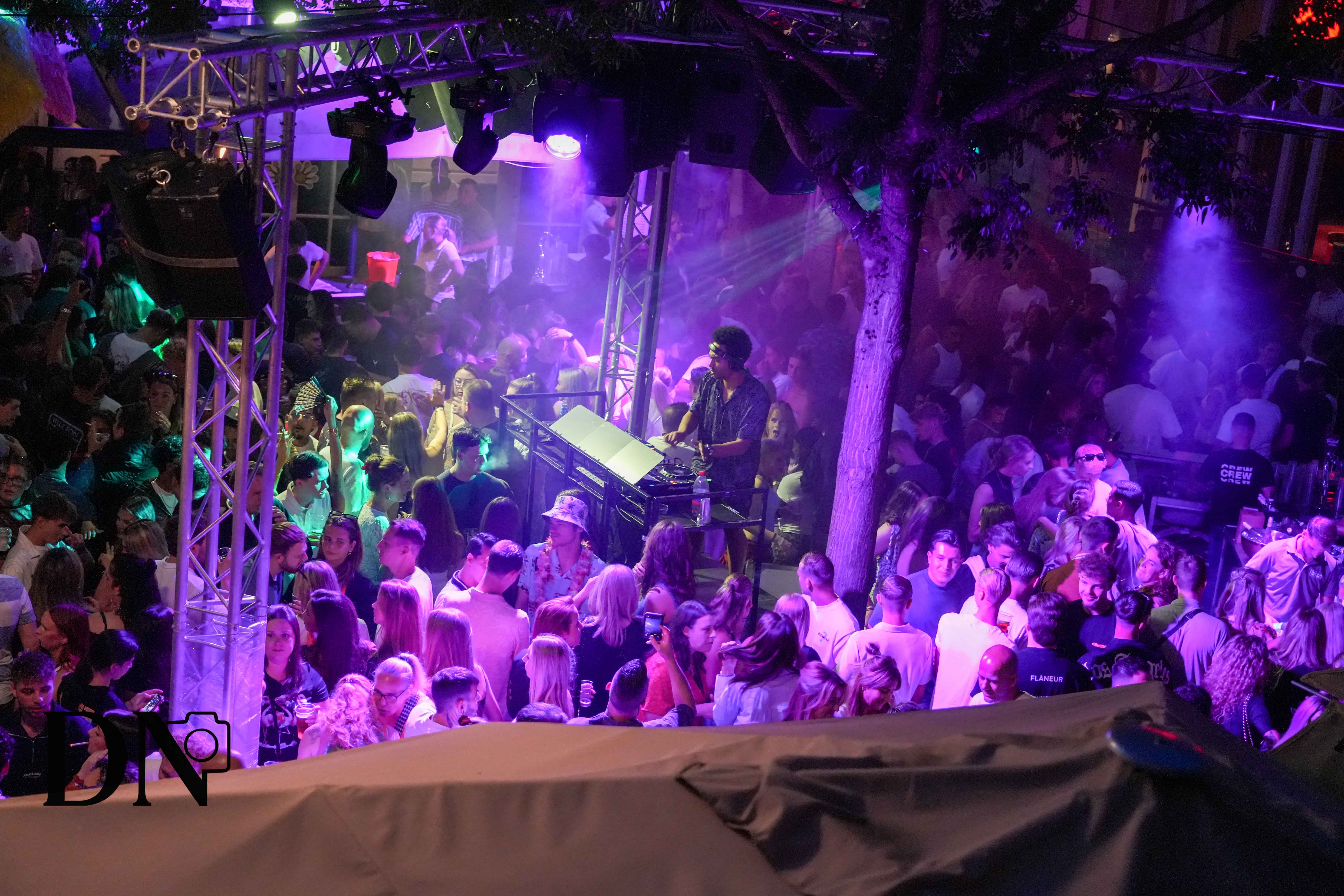 TropicalNight